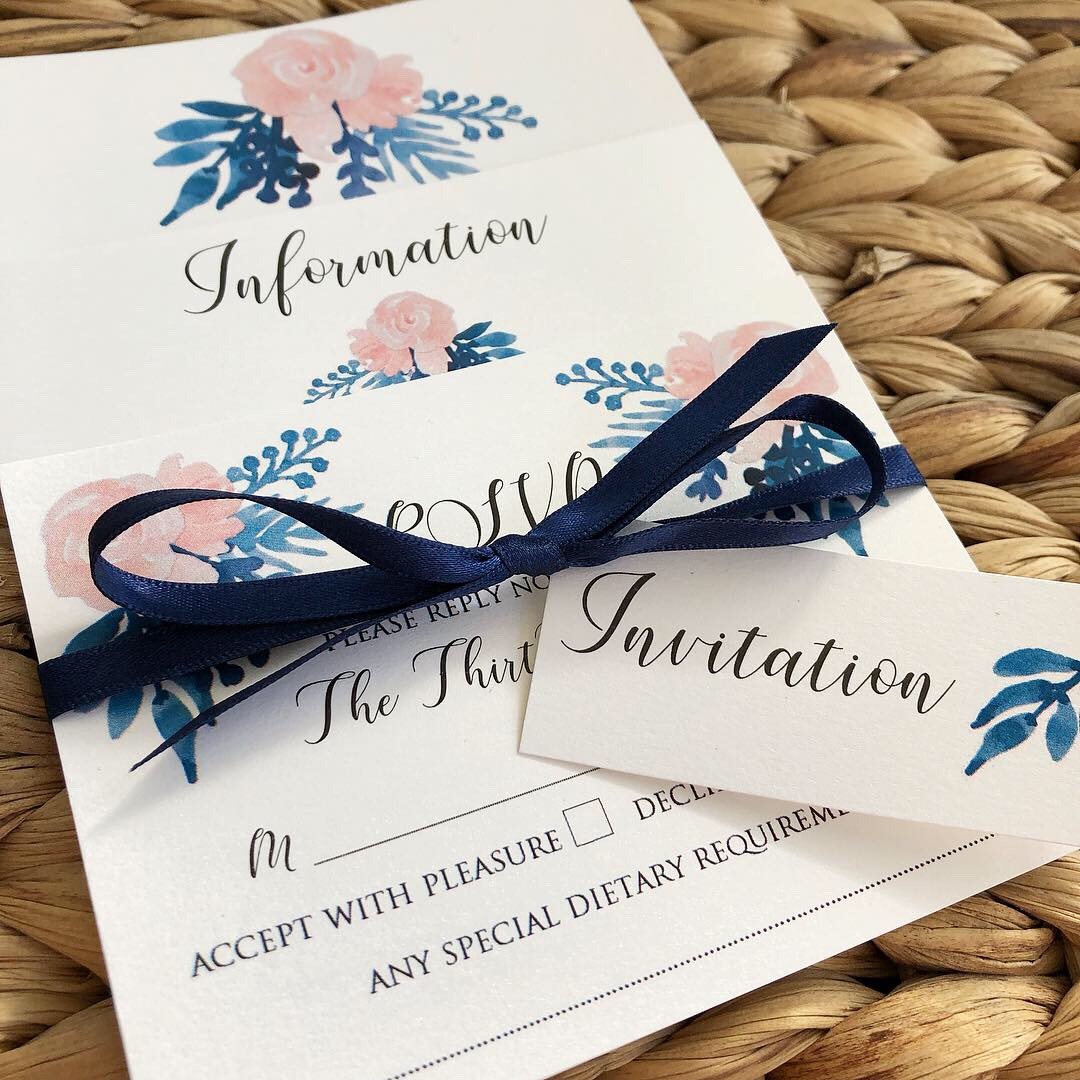 wedding invitation with roses